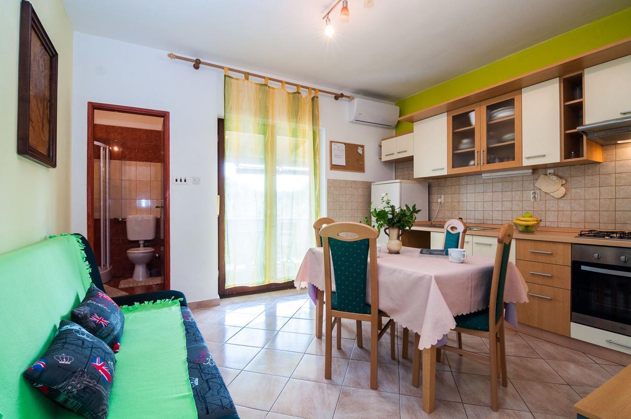 Apartments Cvita Углян Экстерьер фото
